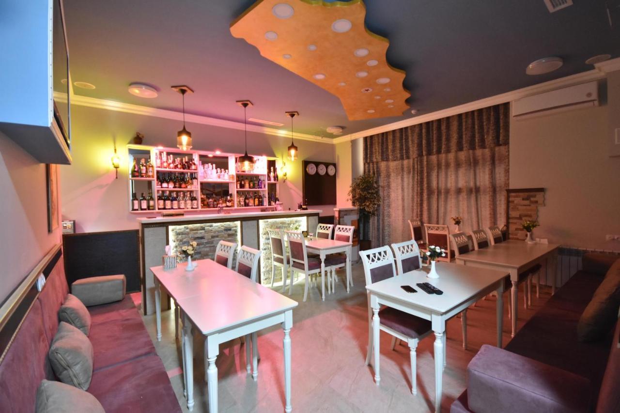 Hotel California Boutique เยเรวาน ภายนอก รูปภาพ