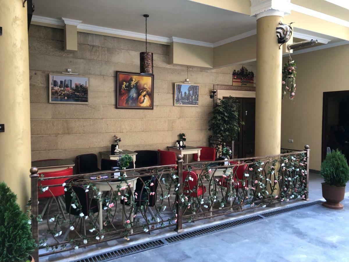 Hotel California Boutique เยเรวาน ภายนอก รูปภาพ